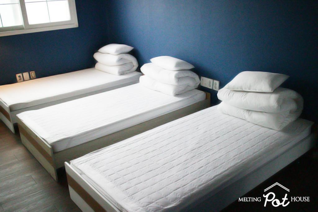 Guest house Melting Pot House 2*